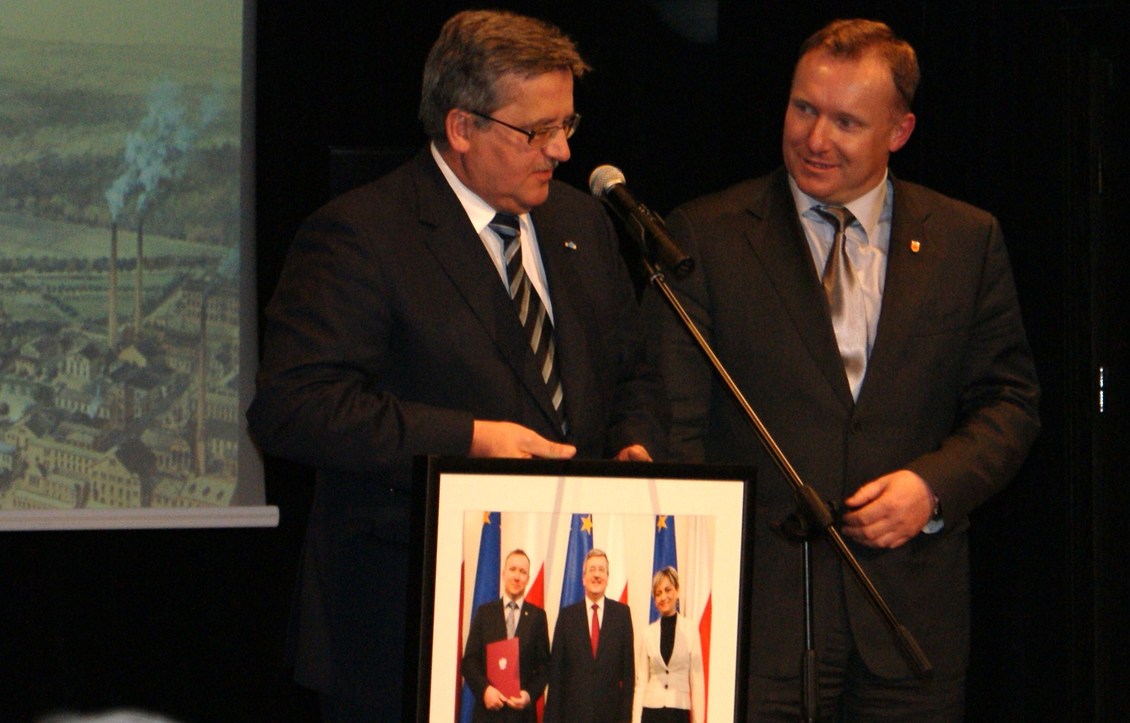 bronislaw_komorowski_odwiedzil_zyrardow.jpg