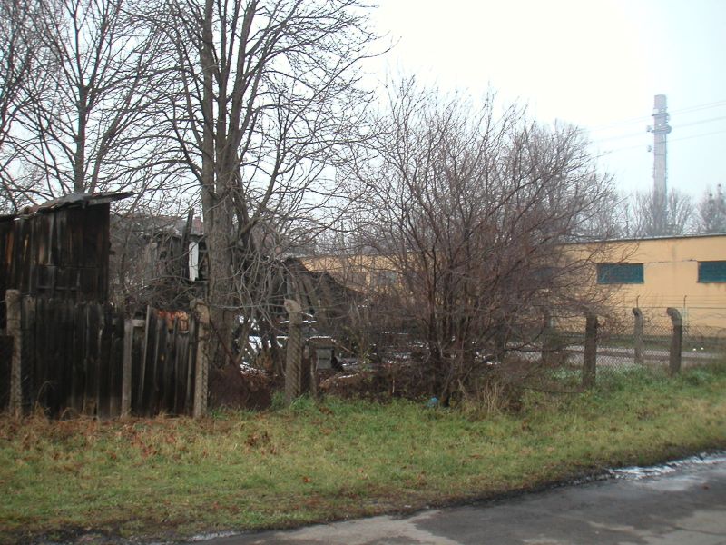 23 Żyrardów rozpadająca się rudera.jpg