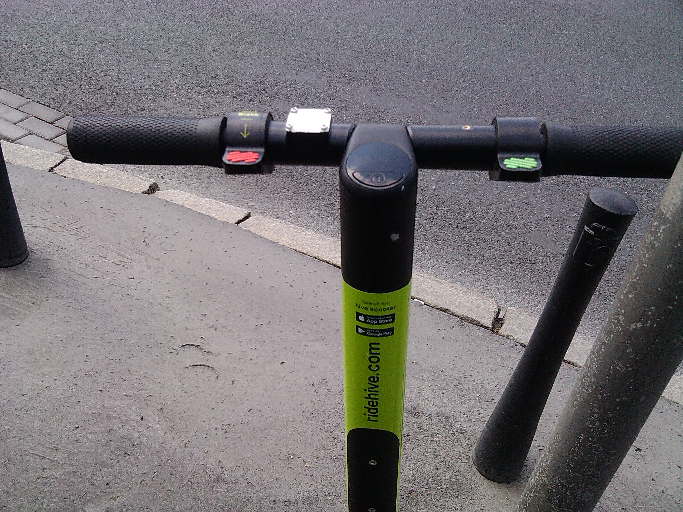 Hulajnoga z bliska.jpg