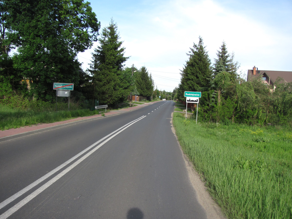 Wycieczka do Radziejowic - Tablica Radziejowice.JPG