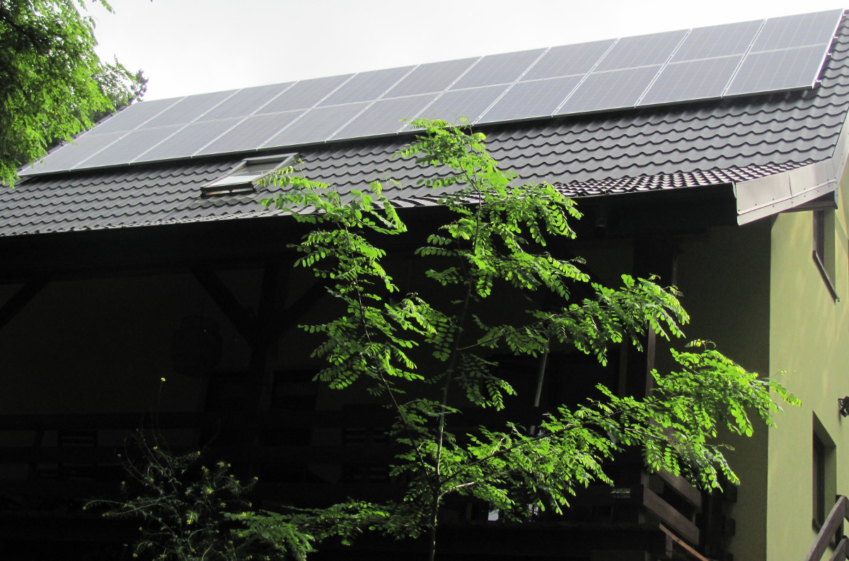 Instalacja Fotowoltaiczna 22 Panele na dachu Zyrardow.jpg