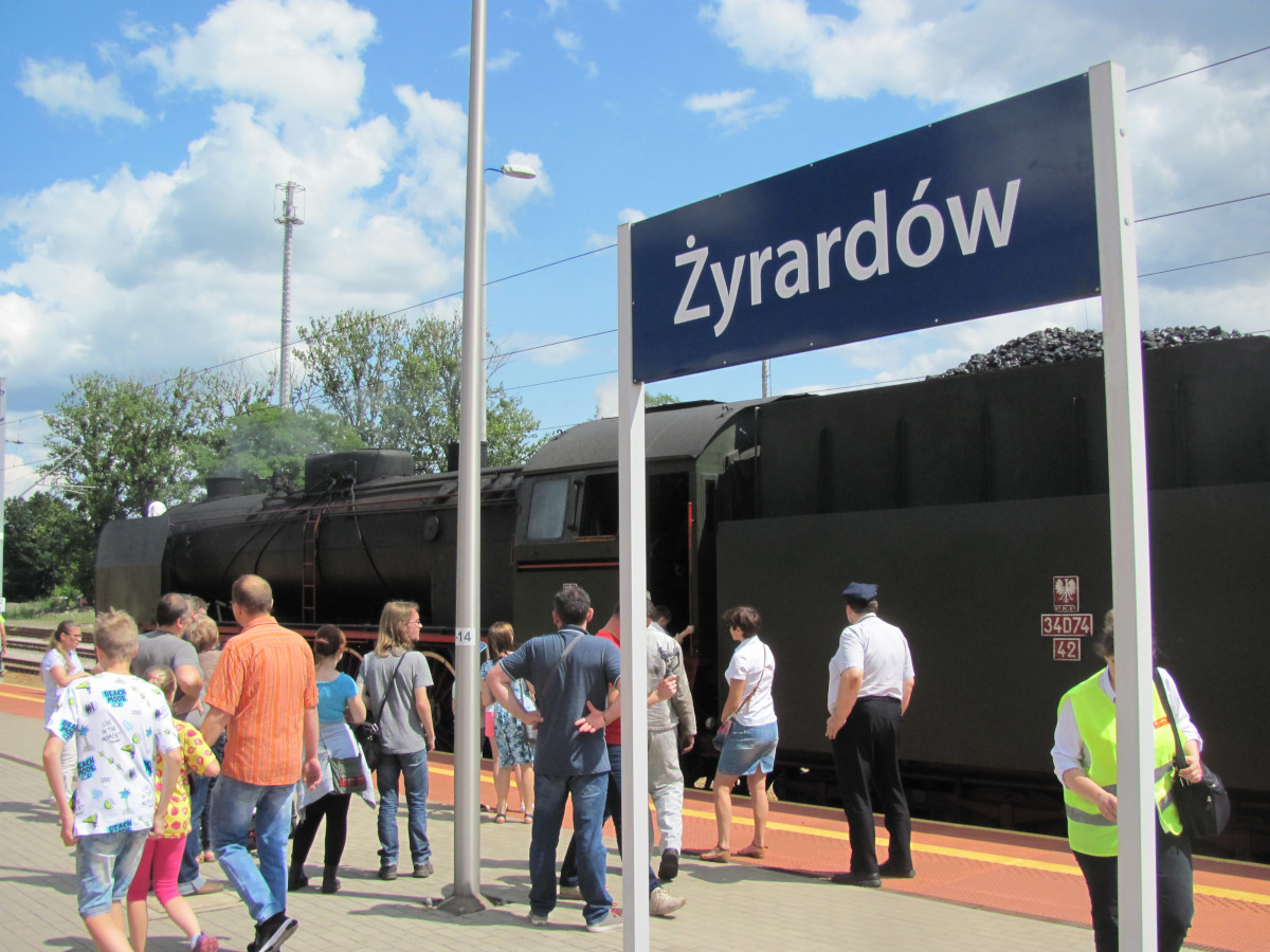 Parowóz w Żyrardowie na stacji PKP.JPG