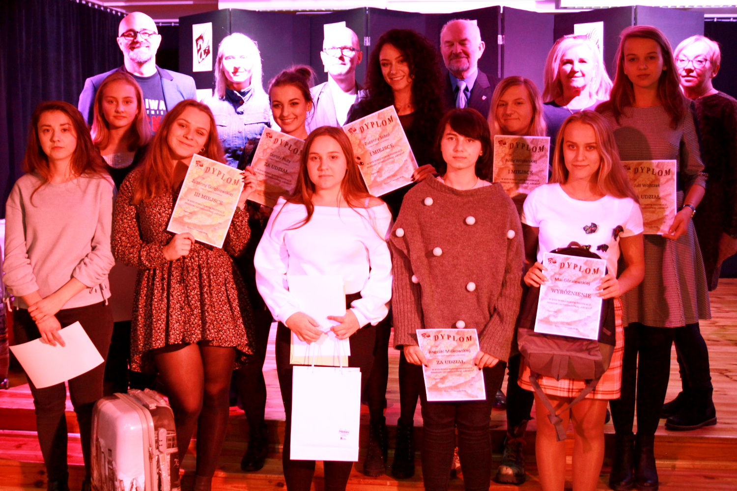 Festiwal Piosenki Młodzieżowej Dyplomy.jpg