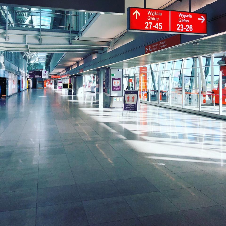 Odloty Okęcie.jpg