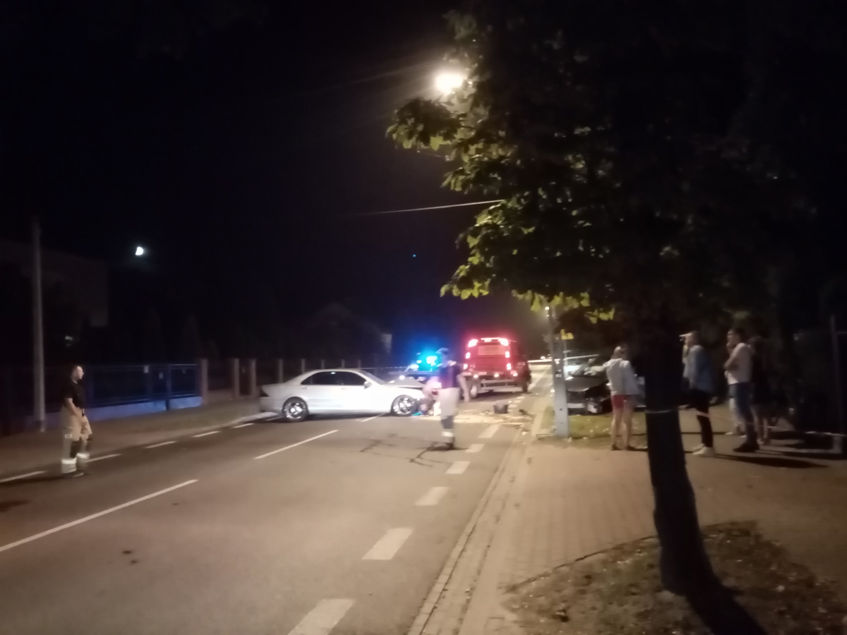 Wypadek na trasie Skierniewice.jpg