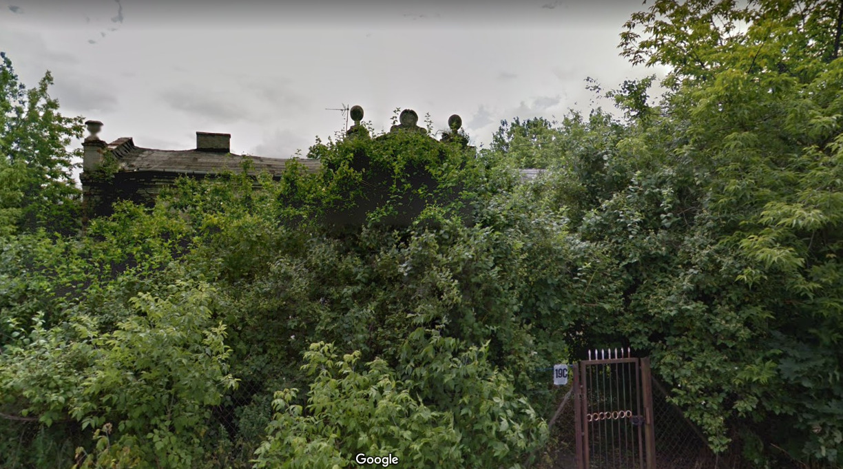 Budynek 100 lat do wyburzenia.jpg