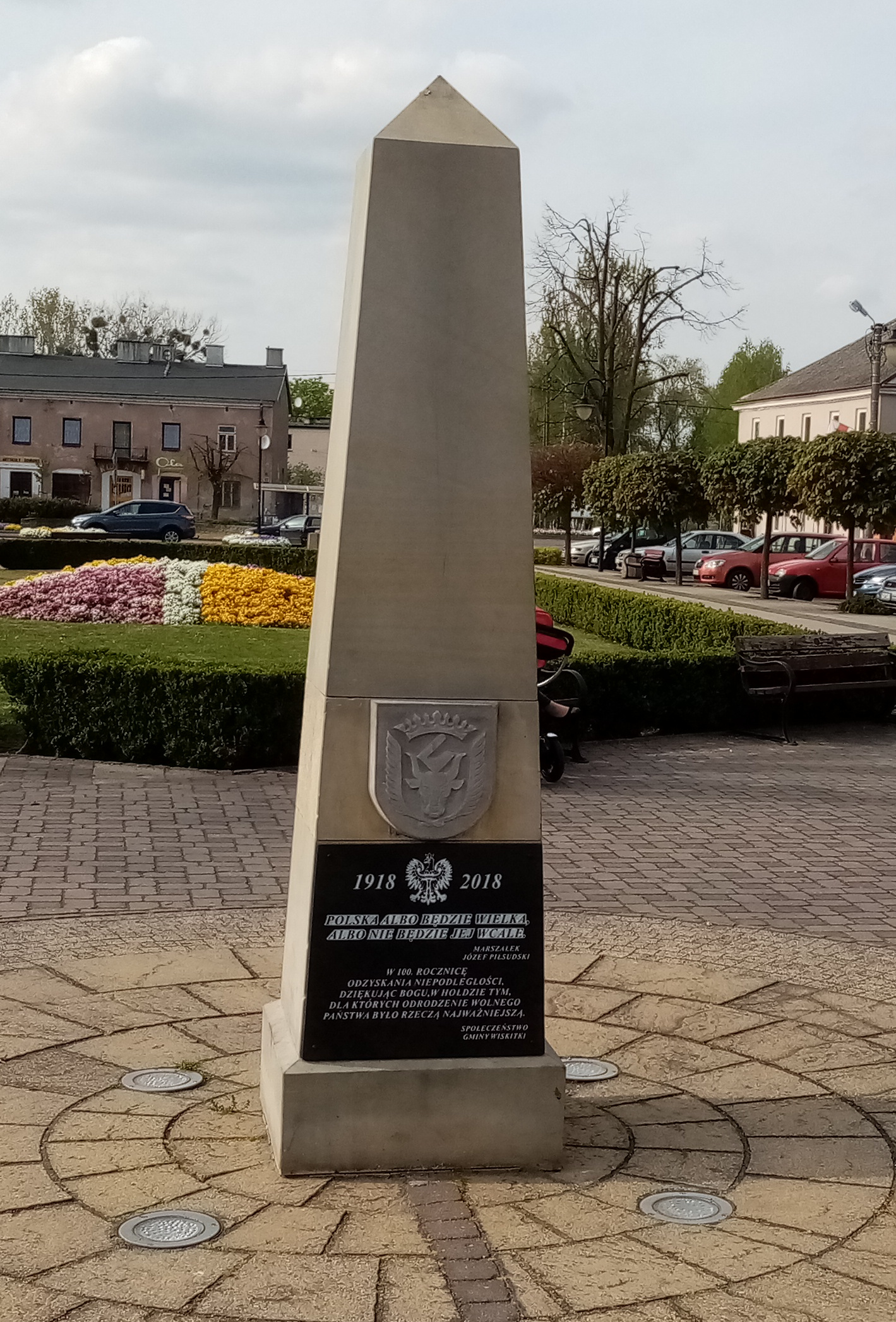 Obelisk wiskitki.jpg