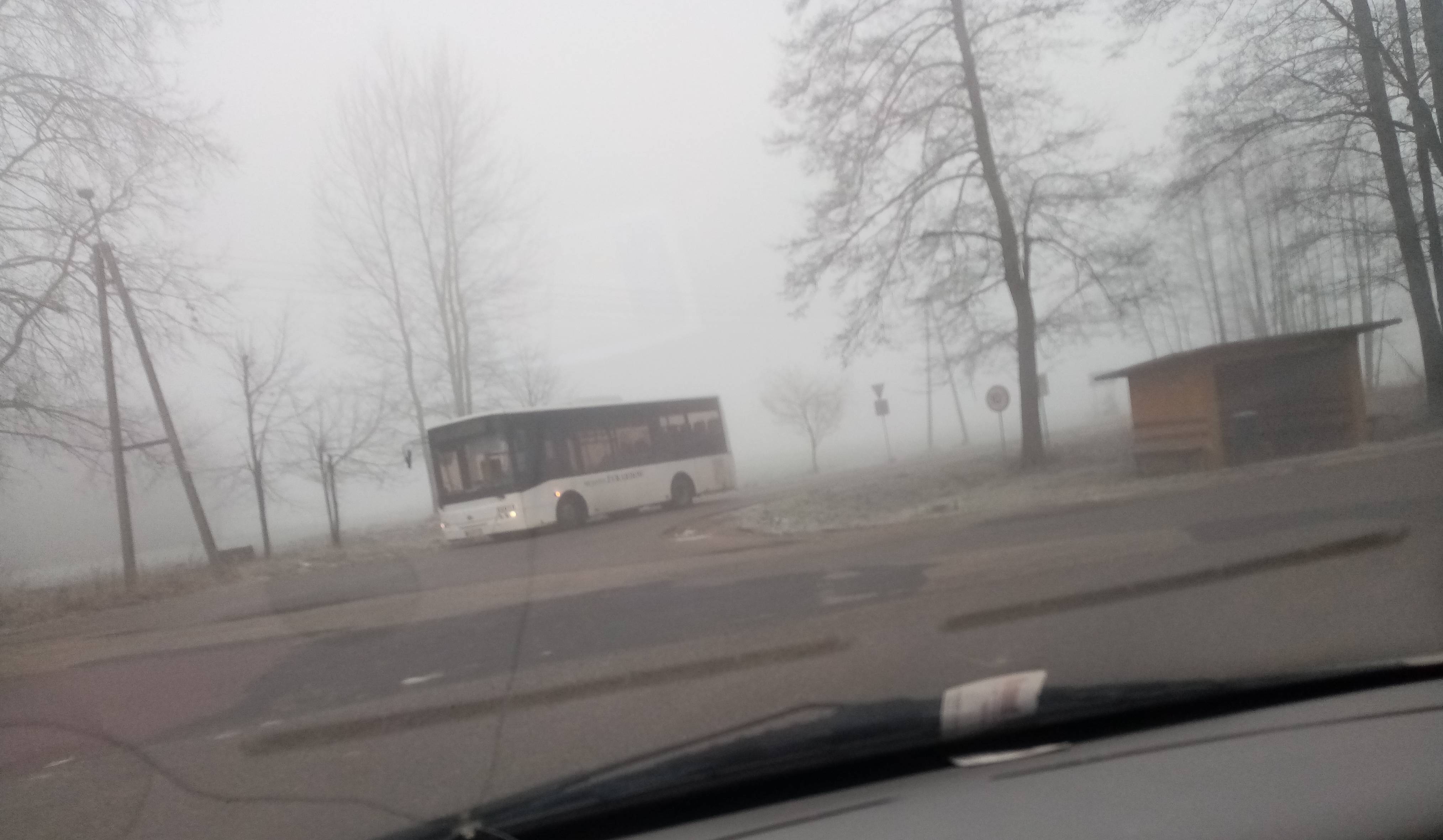 Porzucony autobus.jpg