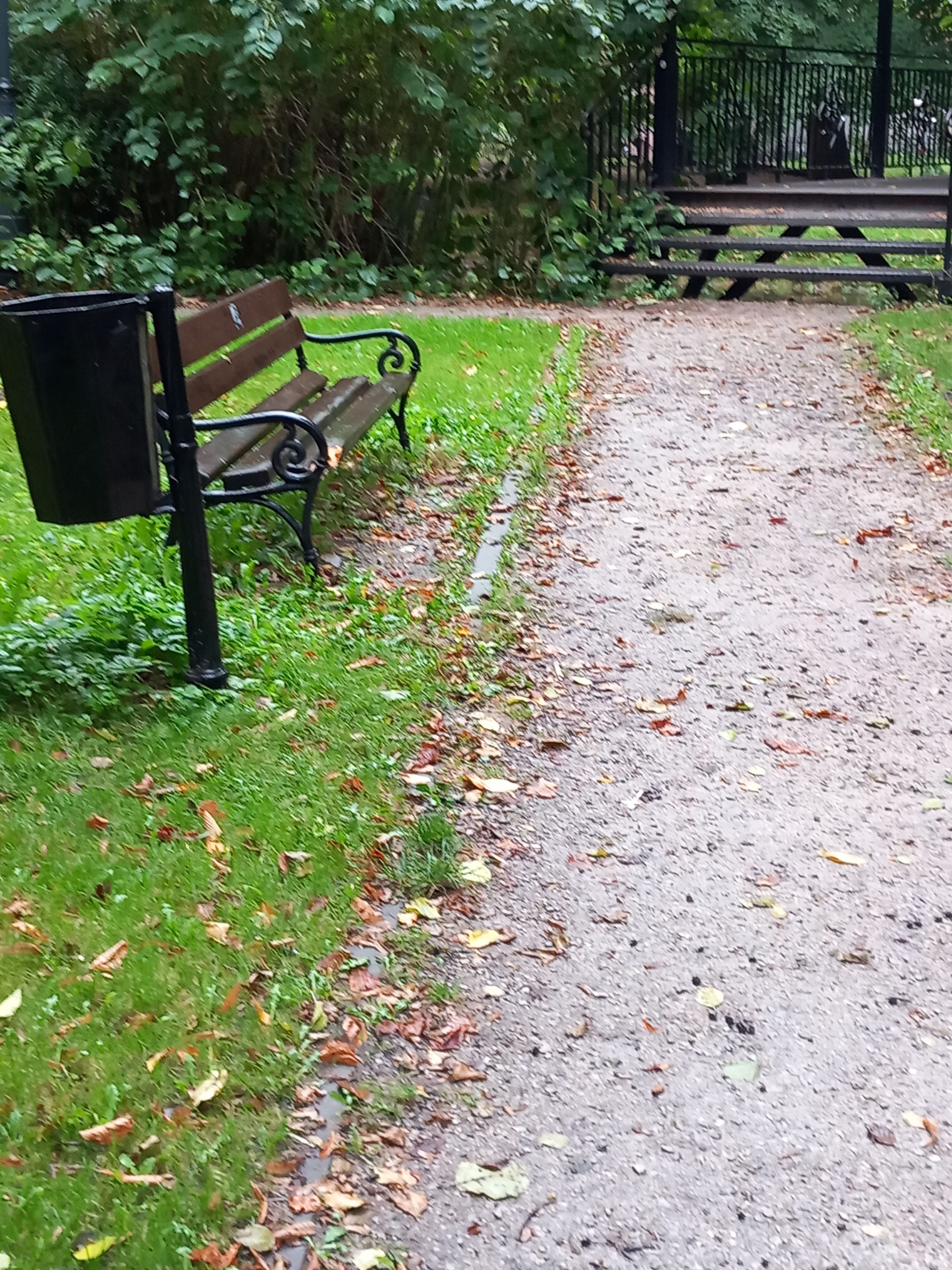 Ławka Żyrardów 3.jpg