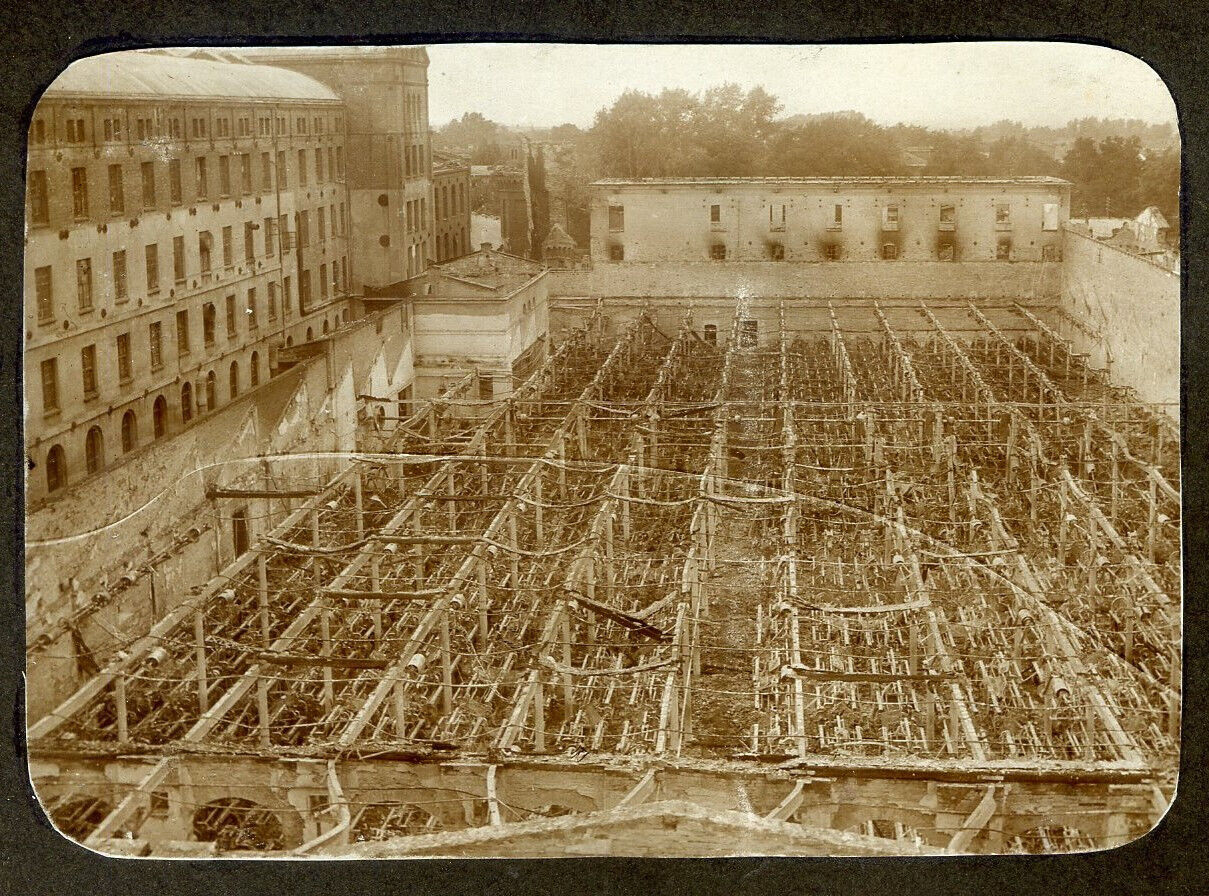 Zniszczenia Żyrardów wybuch.jpg