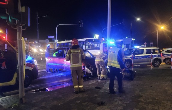 kierowca kontra autobus.jpg