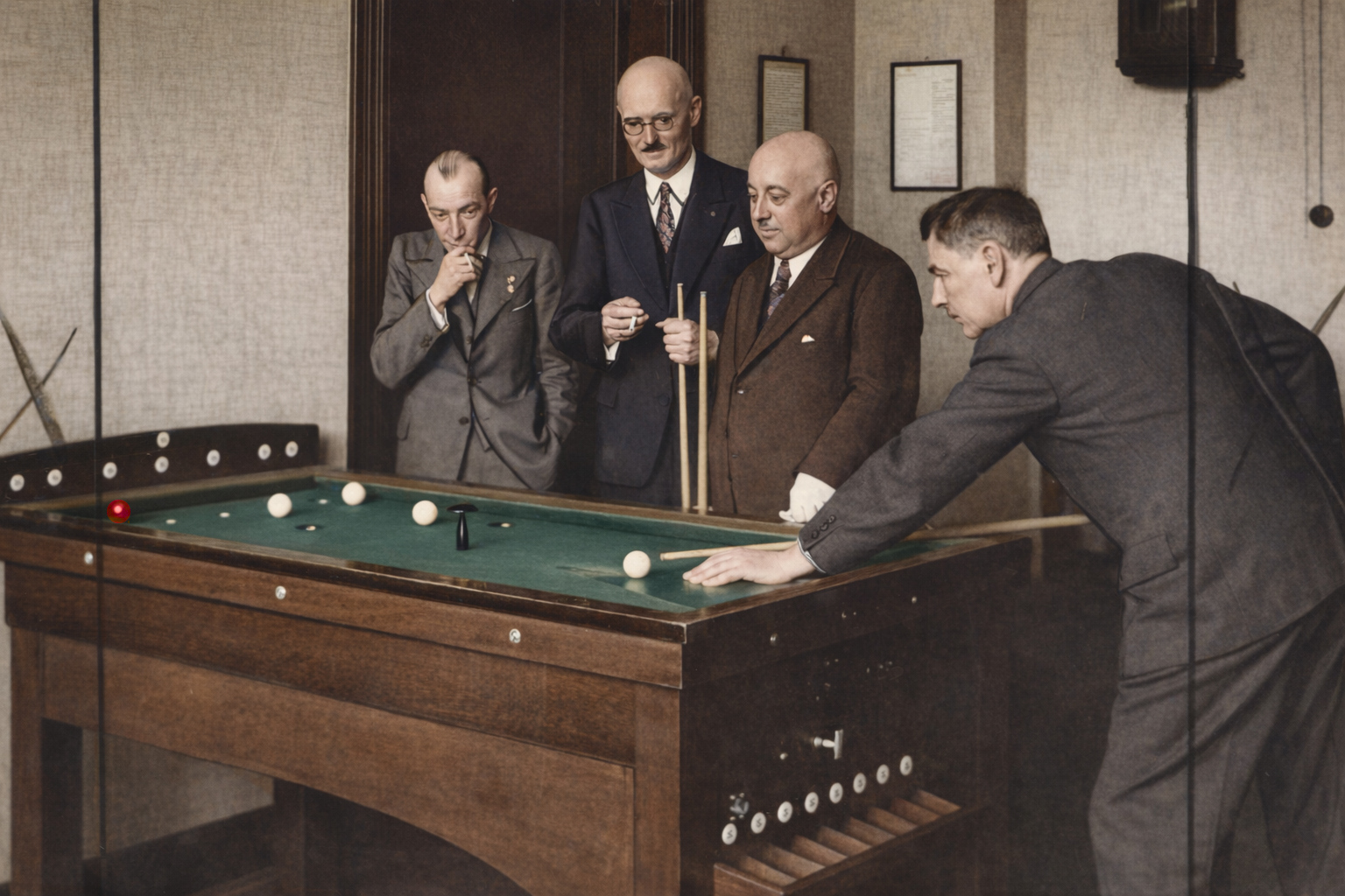 Bilard grzybek kolorowanie AI.jpg